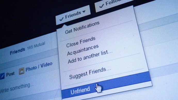  Facebook 2022-də kiminsə sizi dostluqdan çıxardığını necə görmək olar